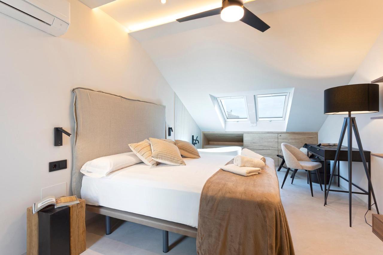 Magnificent Renovated 2Bd 2Bth Duplex With Terrace - City Centre Malaga Bagian luar foto