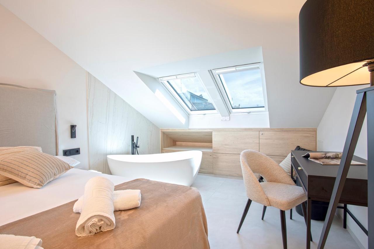 Magnificent Renovated 2Bd 2Bth Duplex With Terrace - City Centre Malaga Bagian luar foto