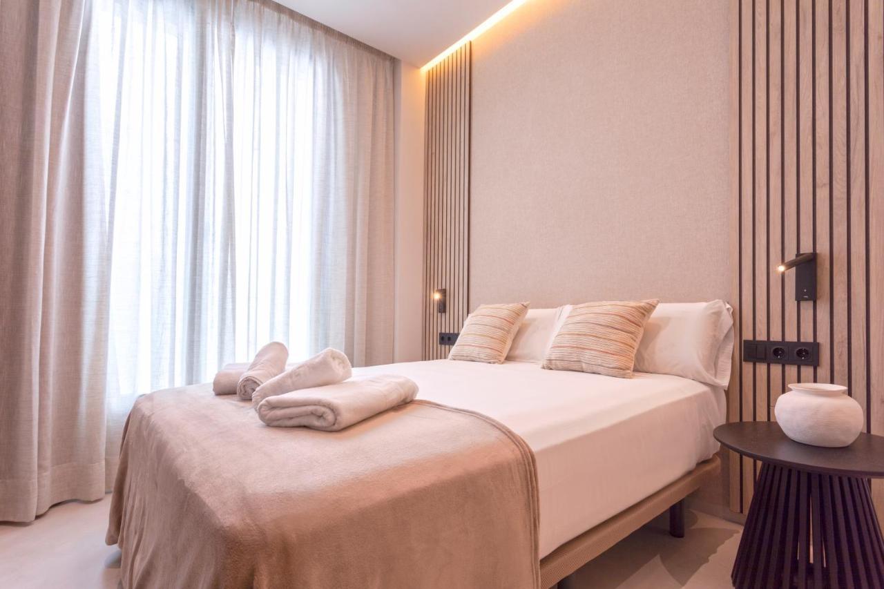 Magnificent Renovated 2Bd 2Bth Duplex With Terrace - City Centre Malaga Bagian luar foto
