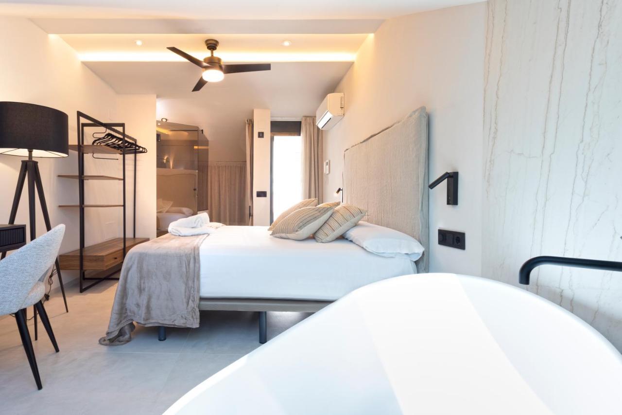 Magnificent Renovated 2Bd 2Bth Duplex With Terrace - City Centre Malaga Bagian luar foto